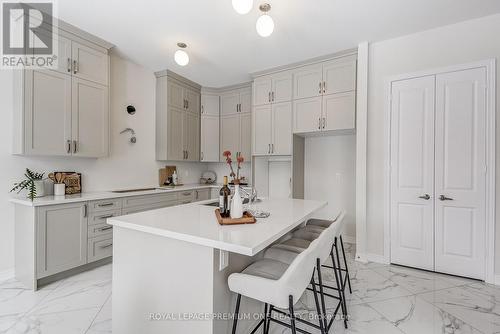 884 Plum Place, Milton, ON - Indoor Photo Showing Kitchen