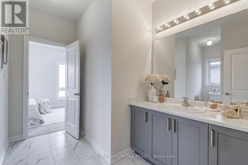 884 Plum Place, Milton, ON - Indoor Photo Showing Bathroom