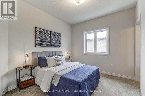 884 Plum Place, Milton, ON - Indoor Photo Showing Bedroom