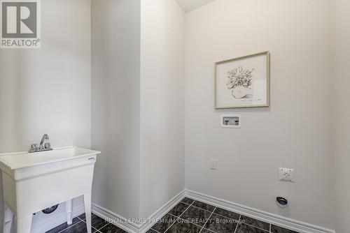 884 Plum Place, Milton, ON - Indoor Photo Showing Other Room