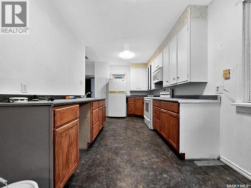 311 3Rd Street, Chaplin, SK - Indoor Photo Showing Kitchen