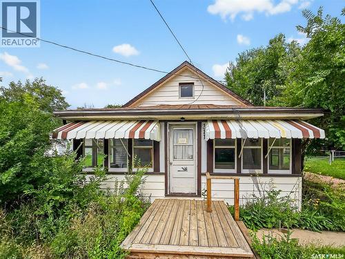 311 3Rd Street, Chaplin, SK - Outdoor