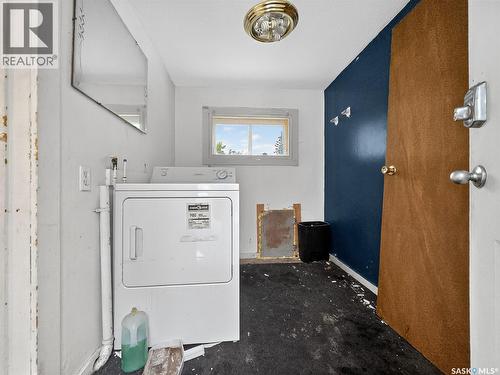 311 3Rd Street, Chaplin, SK - Indoor Photo Showing Laundry Room