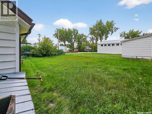 311 3Rd Street, Chaplin, SK - Outdoor