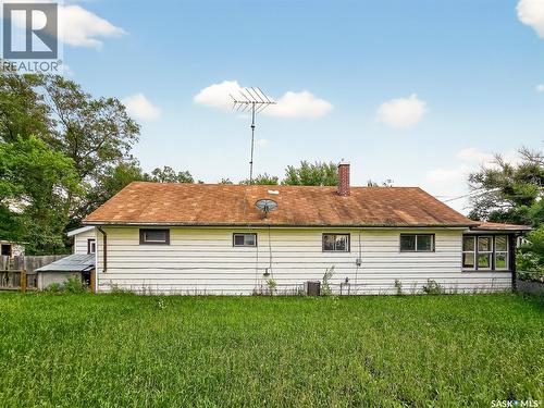 311 3Rd Street, Chaplin, SK - Outdoor
