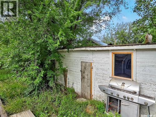 311 3Rd Street, Chaplin, SK - Outdoor