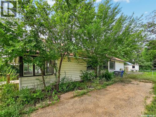311 3Rd Street, Chaplin, SK - Outdoor