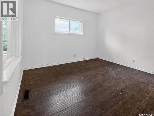 311 3Rd Street, Chaplin, SK - Indoor Photo Showing Other Room