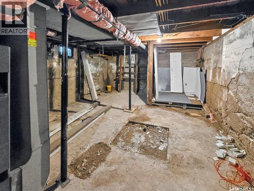 140 1St Avenue, Chaplin, SK - Indoor Photo Showing Basement