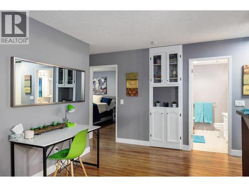 Furniture now removed - 555 Rowcliffe Avenue Unit# 307, Kelowna, BC - Indoor