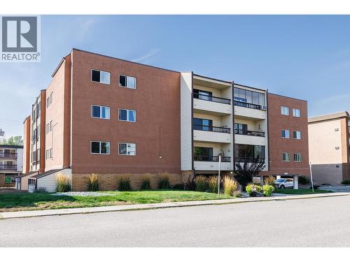 555 Rowcliffe Avenue Unit# 307, Kelowna, BC - Outdoor