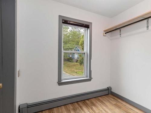 22 Rodney Road, Dartmouth, NS 