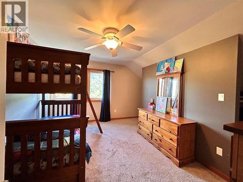 948 Redstone Drive, Rossland, BC - Indoor Photo Showing Bedroom