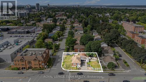 658 Kirkwood Avenue, Ottawa, ON 