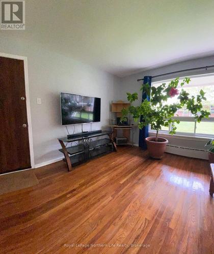 25 - 40 Judge Avenue, North Bay (Ferris), ON - Indoor Photo Showing Living Room