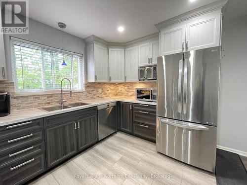 25 - 40 Judge Avenue, North Bay (Ferris), ON - Indoor Photo Showing Kitchen With Double Sink With Upgraded Kitchen