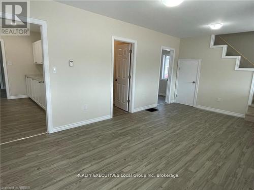 4319 Highway 11 N, North Bay (College Heights), ON - Indoor Photo Showing Other Room