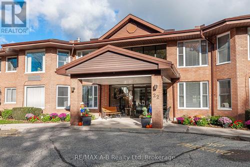 104 - 22 ST. ANDREW STREET N  St. Marys, ON N4X 1C5