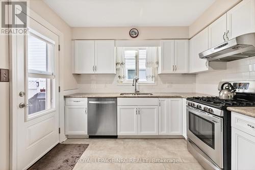 46 Foxhill Crescent, St. Catharines, ON - Indoor Photo Showing Kitchen With Double Sink