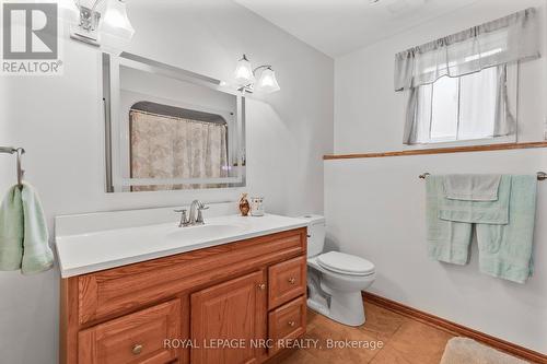 46 Foxhill Crescent, St. Catharines, ON - Indoor Photo Showing Bathroom
