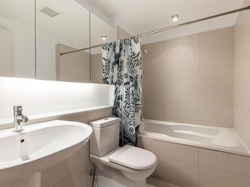 Salle de bains - 706-1010 Rue William, Montréal (Le Sud-Ouest), QC - Indoor Photo Showing Bathroom