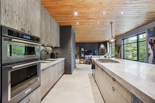 Cuisine - 2 Route 329, Gore, QC - Indoor Photo Showing Kitchen