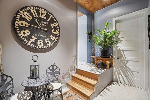 Salle familiale - 2 Route 329, Gore, QC - Indoor Photo Showing Other Room