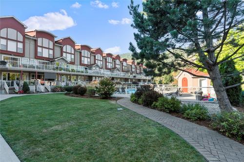 3-1130 Riverside Avenue, Sicamous, BC - Outdoor With Facade