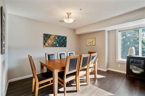 3-1130 Riverside Avenue, Sicamous, BC - Indoor Photo Showing Dining Room