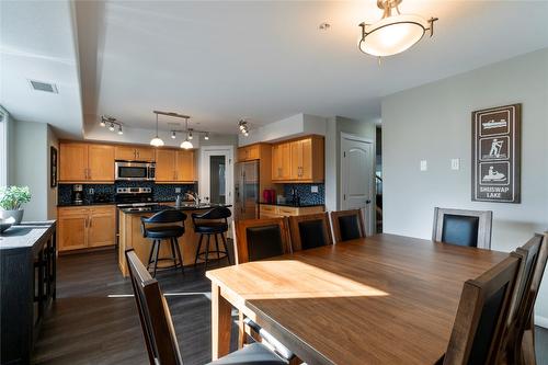 3-1130 Riverside Avenue, Sicamous, BC - Indoor Photo Showing Dining Room