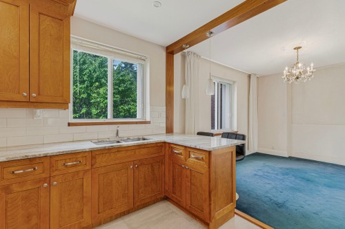 Cuisine - 467 Av. Greenoch, Mont-Royal, QC - Indoor Photo Showing Kitchen With Double Sink