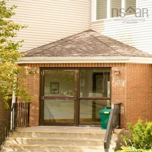 104 131 Farnham Gate Road  Halifax, NS B3M 4A4
