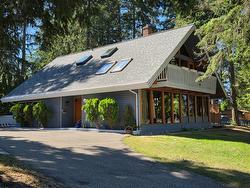 2530 4 Avenue  Salmon Arm, BC V1E 2A7