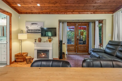 505 Baylis Rd, Qualicum Beach, BC 