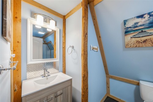 505 Baylis Rd, Qualicum Beach, BC 