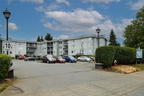 310-1050 Braidwood Rd, Courtenay, BC - Outdoor