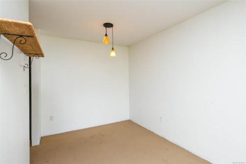 310-1050 Braidwood Rd, Courtenay, BC - Indoor Photo Showing Other Room