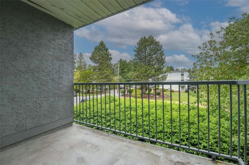 310-1050 Braidwood Rd, Courtenay, BC - Outdoor