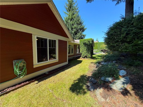 6-769 Merecroft Rd, Campbell River, BC 