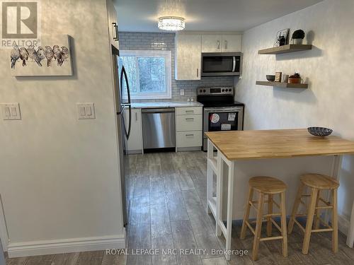 2ND FLOOR - 45 Catherine Street, Fort Erie (Central), ON - Indoor Photo Showing Kitchen