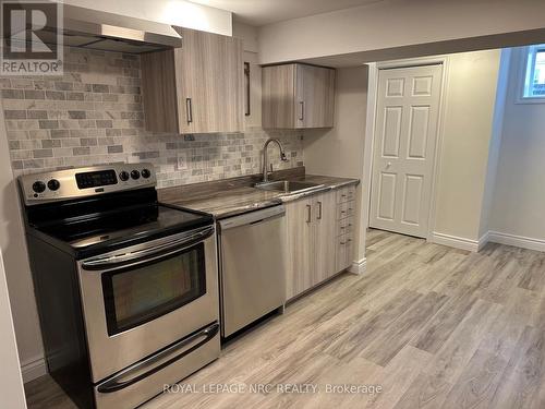 INLAW SUITE LOWER - 45 Catherine Street, Fort Erie (Central), ON - Indoor Photo Showing Kitchen