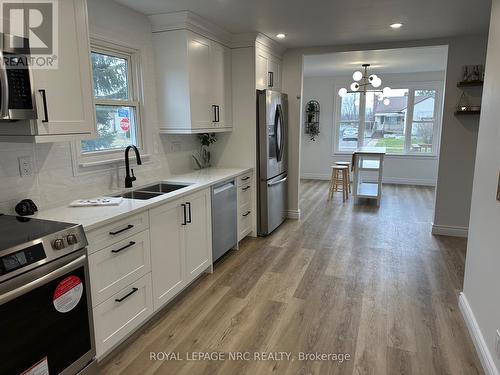MAIN FLOOR - 45 Catherine Street, Fort Erie (Central), ON - Indoor Photo Showing Kitchen With Double Sink With Upgraded Kitchen