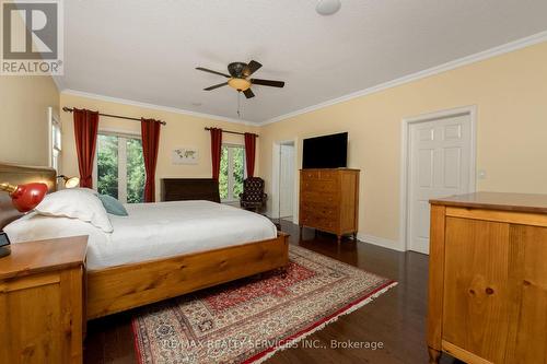74 North Riverdale Drive, Caledon, ON - Indoor Photo Showing Bedroom