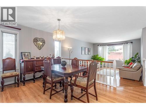 1125 Keyes Road, Kelowna, BC - Indoor Photo Showing Dining Room