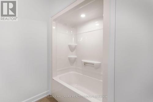 308 Zakari Street, Casselman, ON - Indoor Photo Showing Bathroom