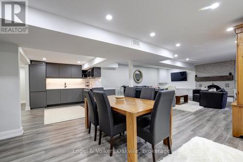 262 Vinova Court, Oakville (Sw Southwest), ON - Indoor Photo Showing Dining Room