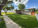 102 Claustre Avenue, Maple Creek, SK  - Outdoor 
