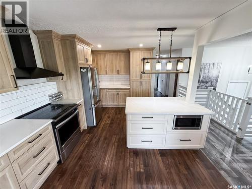 102 Claustre Avenue, Maple Creek, SK - Indoor Photo Showing Kitchen