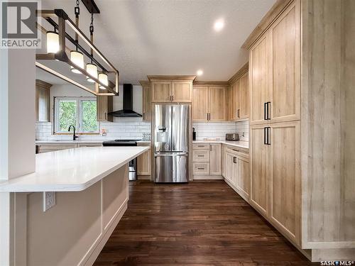 102 Claustre Avenue, Maple Creek, SK - Indoor Photo Showing Kitchen With Upgraded Kitchen