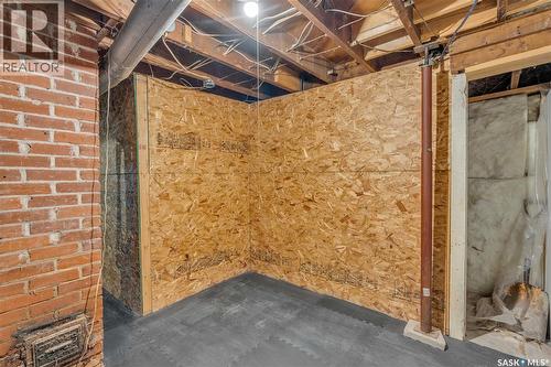 2056 Princess Street, Regina, SK - Indoor